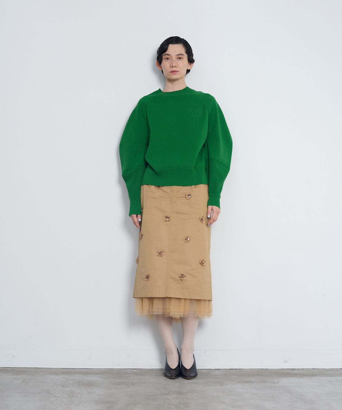 フラワー刺繍チノスカート | MUVEIL Online Shop